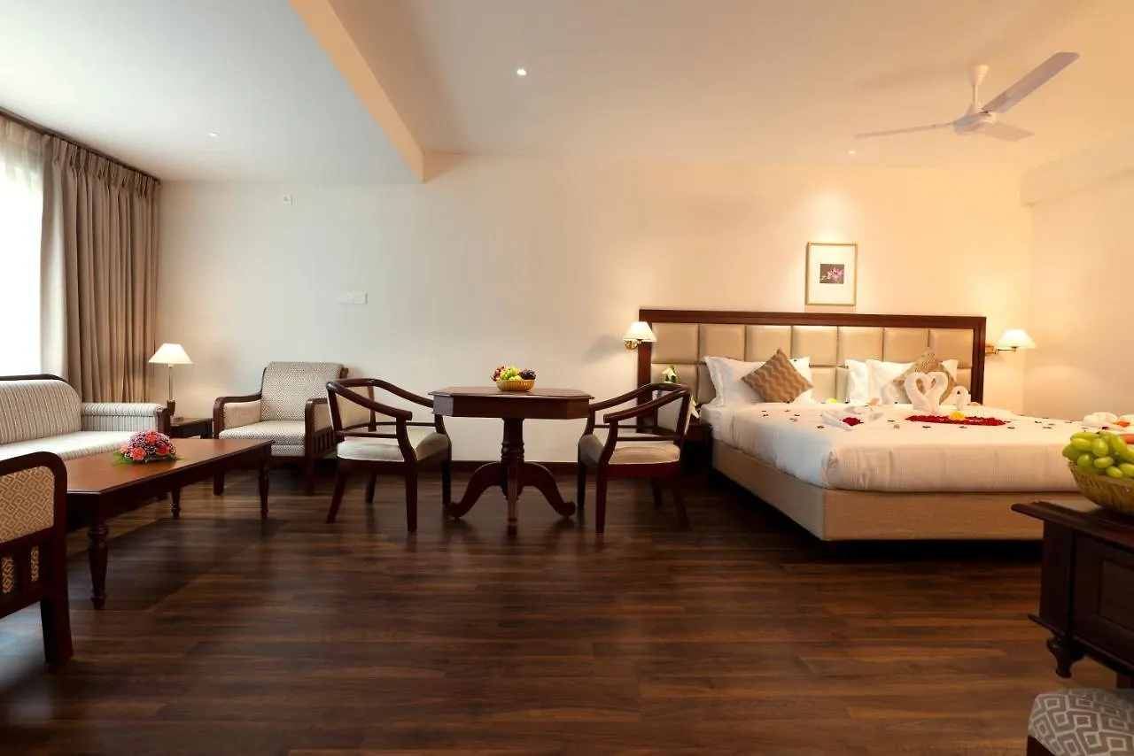 Issacs Residency Hotel Munnar