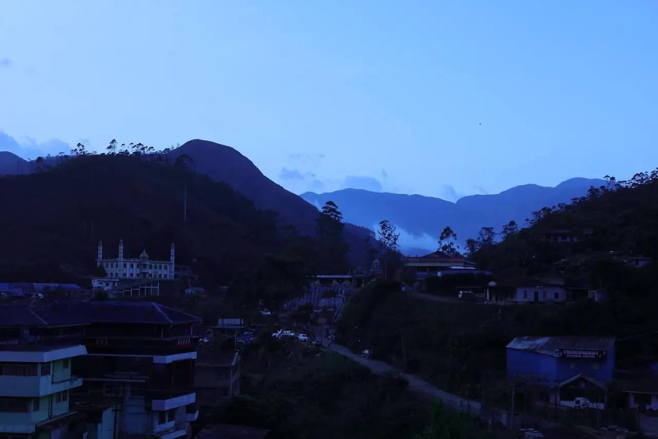 Issacs Residency Hotel Munnar