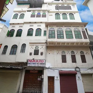 Nukkad Near Palace , Udaipur Inde