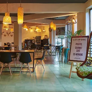 Minimalist One Hauz Khas Village 3*, New Delhi Inde
