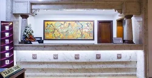 Issacs Residency Hotel Munnar