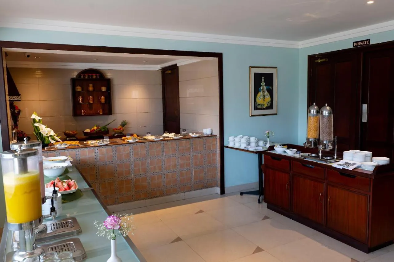 Issacs Residency Hotel Munnar
