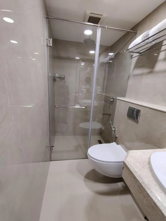 Issacs Residency Hotel Munnar 3*,  India