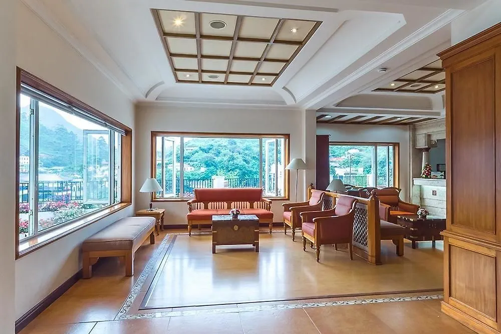 Issacs Residency Hotel Munnar